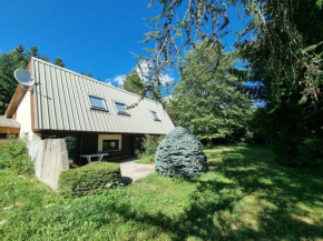 Chalet spacieux 10 pers, 4 chambres, jardin, cheminée, animaux OK, ménage fin séjour option - FR-1-393-38